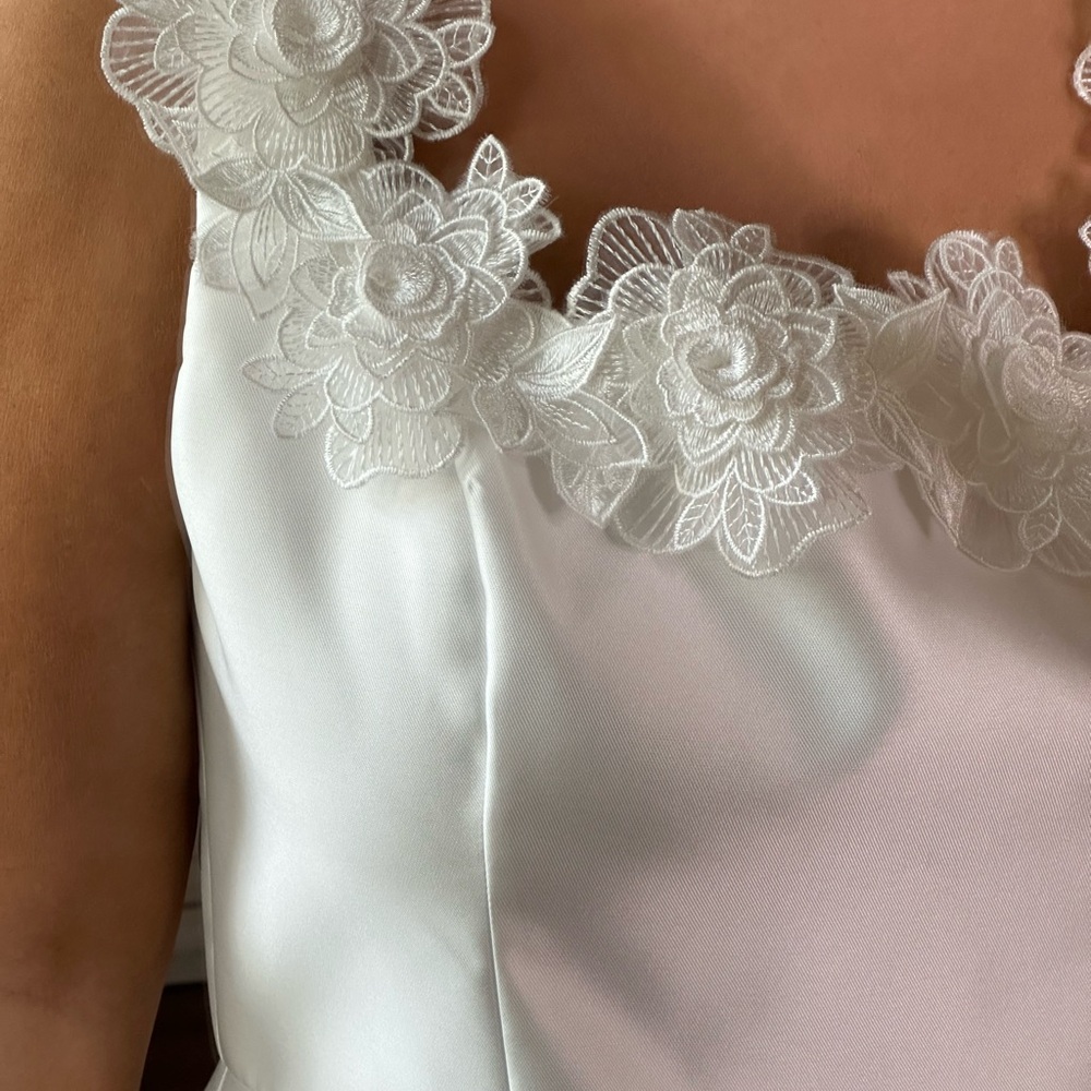 Adrianna Papell White Mikado with floral accents Detail Dress - Picture 3 of 7